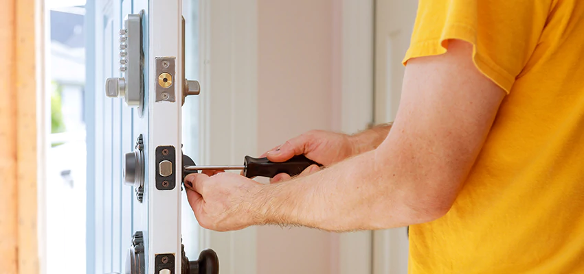 Eviction Locksmith For Key Fob Replacement Services in Santa Ana, CA
